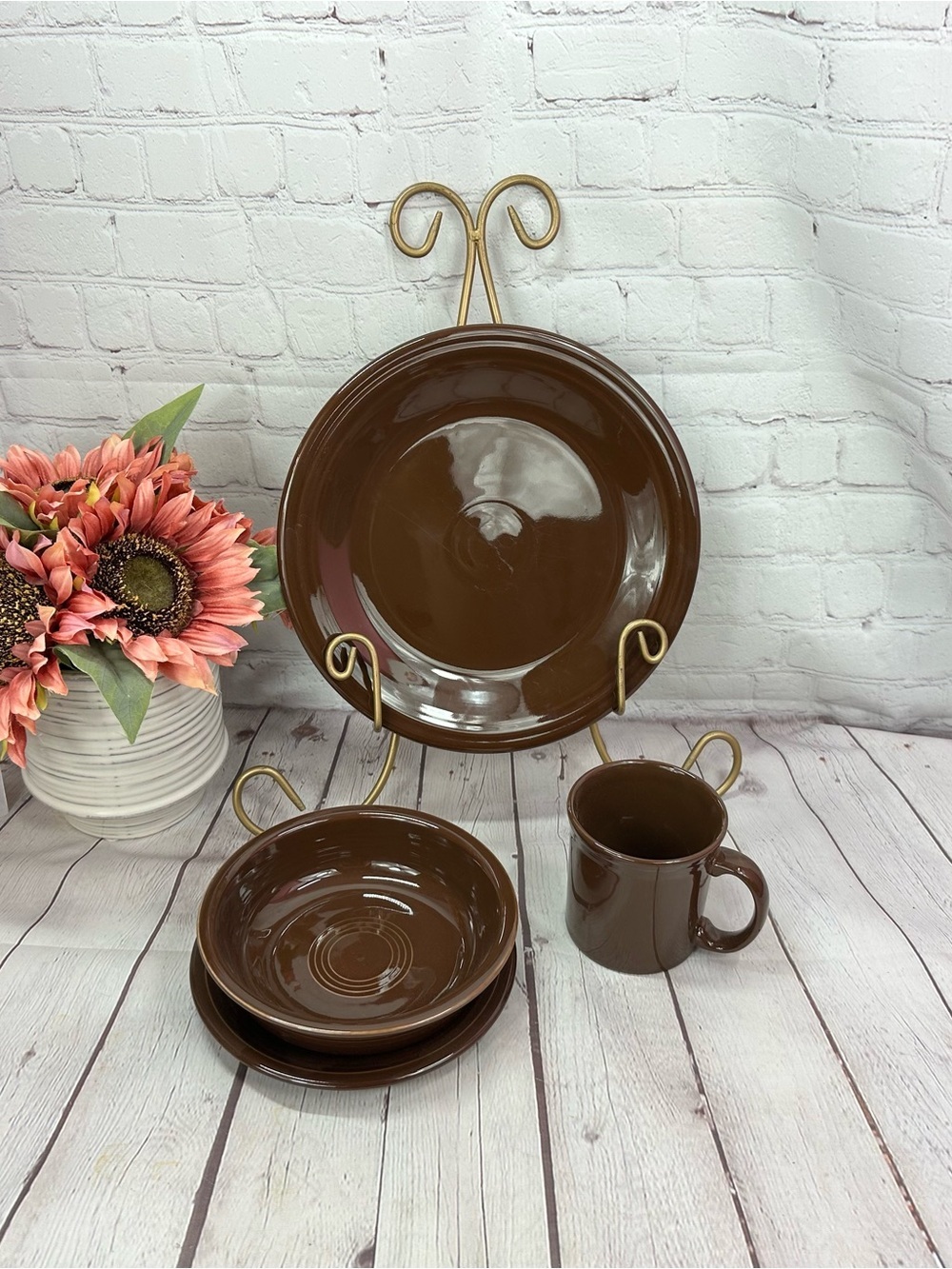 Fiesta Homer Laughlin retired chocolate Stoneware 4-Piece Dinnerware Set